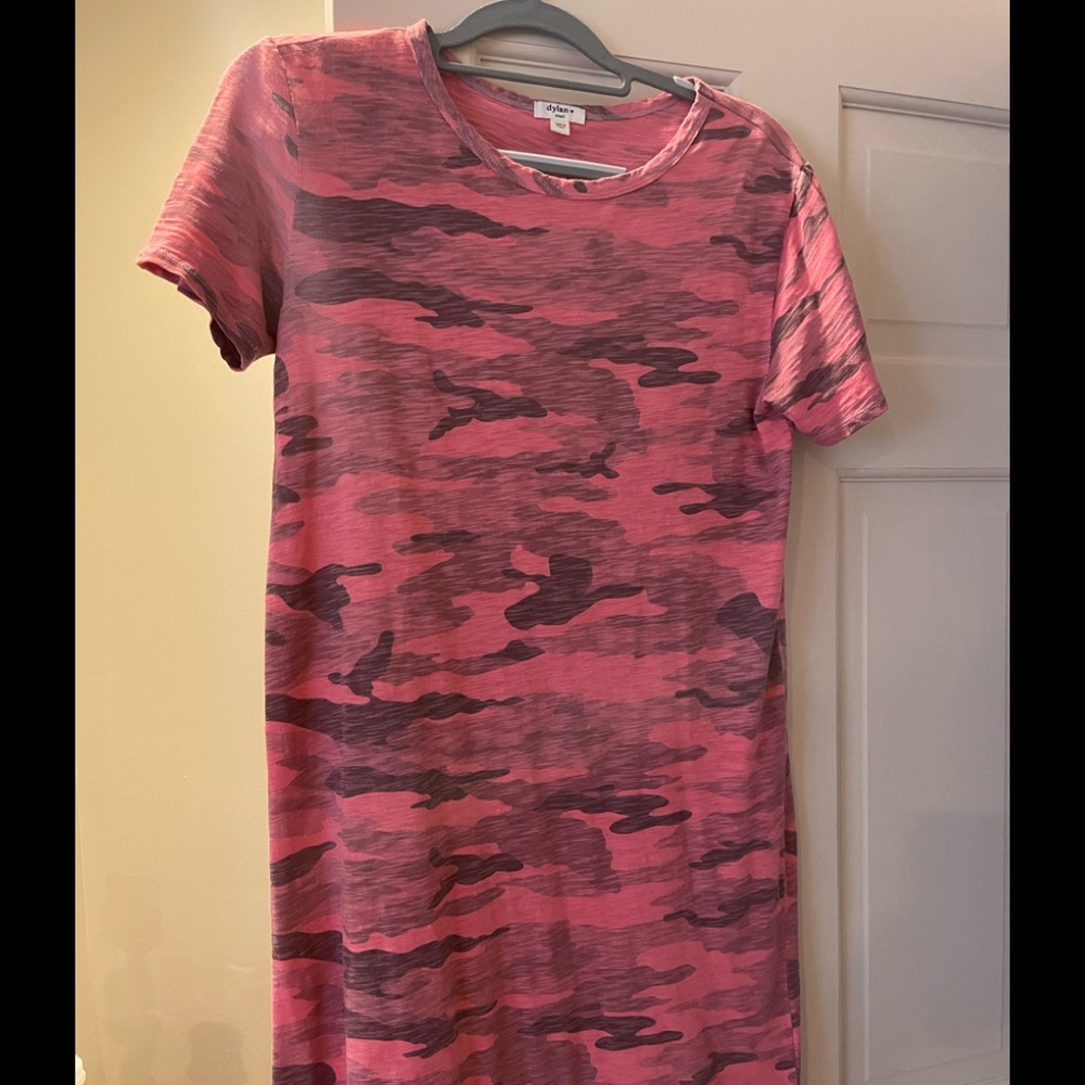 Dylan T shirt dress. Size small
